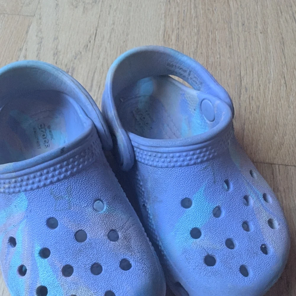 Crocs Purple Marble Baby Size 6